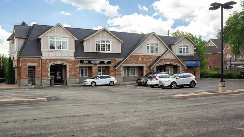 4125 Upper Middle RD, Burlington, ON L7M 4X5