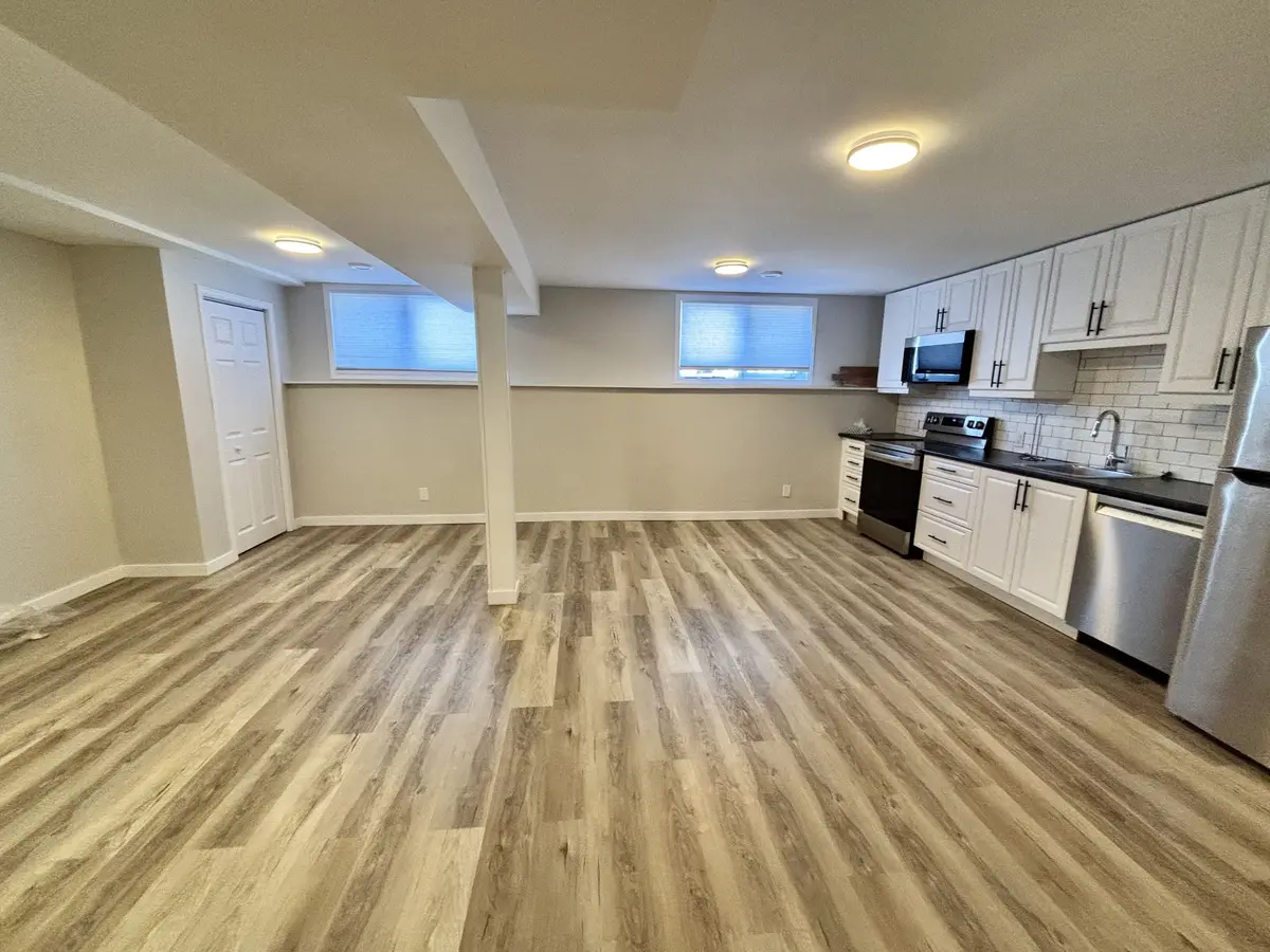 3 1st AVE #Lower, Prince Edward County, ON K0K 3L0