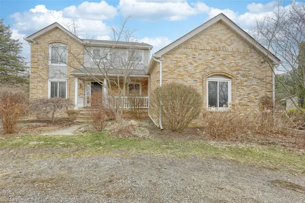 1581 Old Plank RD, Milford Village, MI 48381