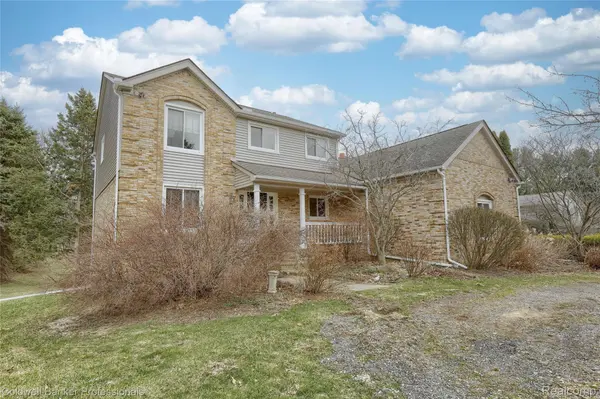 1581 Old Plank RD, Milford Village, MI 48381