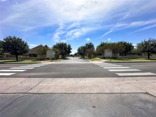 1100 Wessex Drive, Woodway, TX 76712