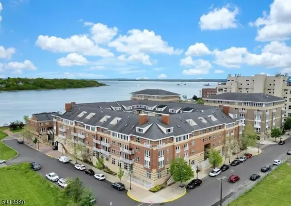 368 Rector St #408, Perth Amboy City, NJ 08861