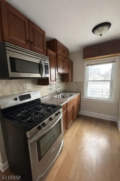 226 N 9Th St, Newark City, NJ 07107