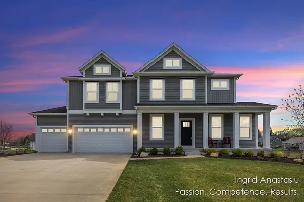 6830 Golden View DR SE, Cascade Twp, MI 49512