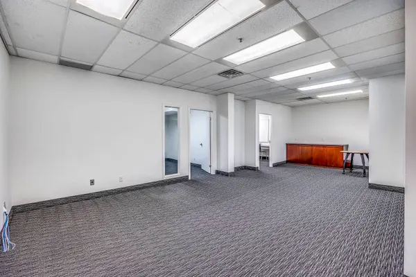 14 Duncan ST #204, Toronto C01, ON M5H 3G8