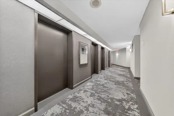 10 Guildwood Pkwy #1030, Toronto E08, ON M1E 5B5