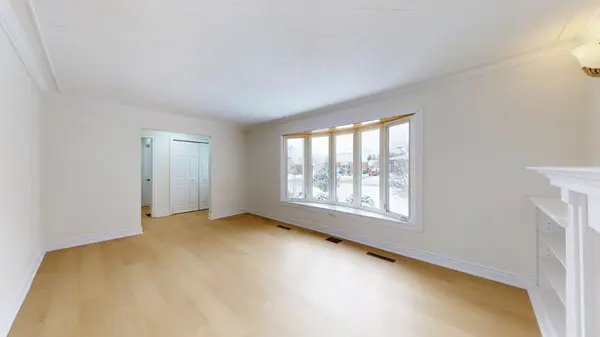 755 Somerville ST, Oshawa, ON L1G 4J4