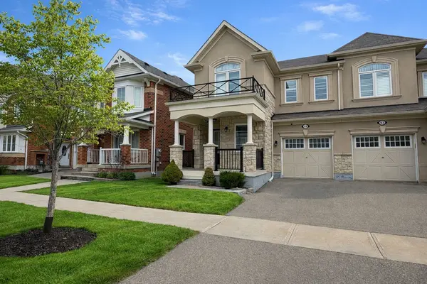 55 Stocks LN, Aurora, ON L3X 1V9