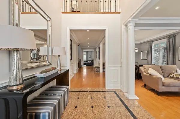 112 Tyler ST, Aurora, ON L4G 2N3