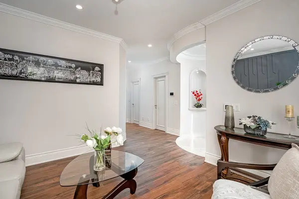 2381 Gamble RD, Oakville, ON L6H 7V6