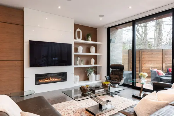 1388 Acton CRES, Oakville, ON L6J 2S5