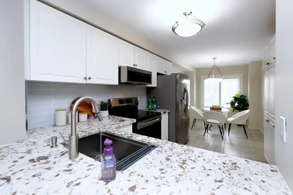 1575 South Parade CT #67, Mississauga, ON L5M 6E9