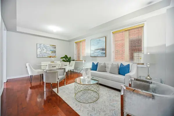 27 Drummondville DR, Brampton, ON L6P 3S5