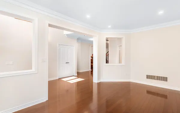 3129 Gladish GRV, Mississauga, ON L5M 0C3