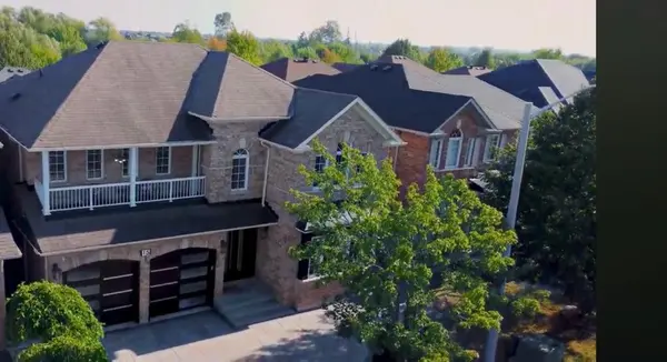 15 Nina PL, Brampton, ON L7A 2E4