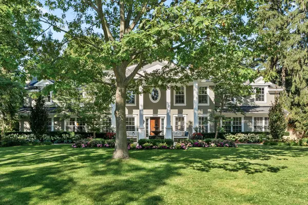 146 Abbey CT, Oakville, ON L6J 4L1