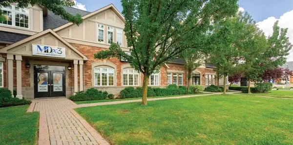 4125 Upper Middle RD, Burlington, ON L7M 4X5