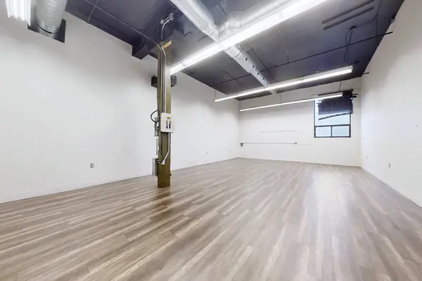 258 Wallace AVE #209, Toronto W02, ON M6P 3M9