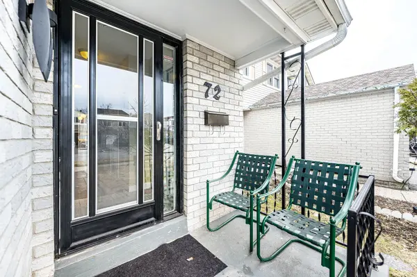 72 Malabar CRES, Brampton, ON L6S 3X8