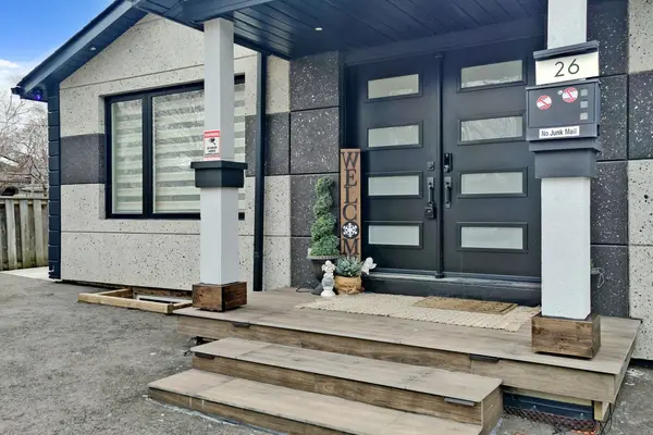 26 Farley CRES, Toronto W09, ON M9R 2A6