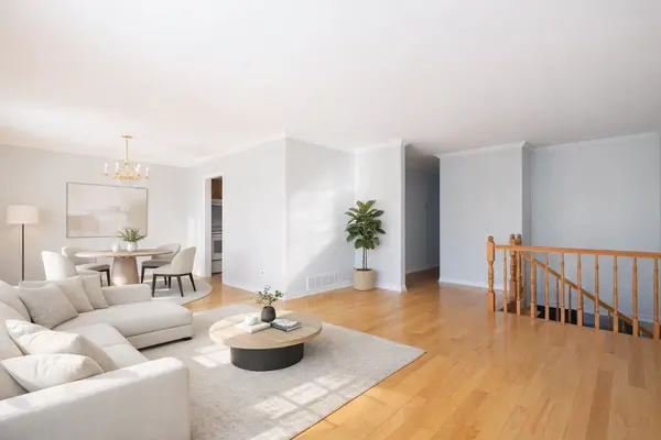 1901 Concorde AVE, Cornwall, ON K6H 6M3