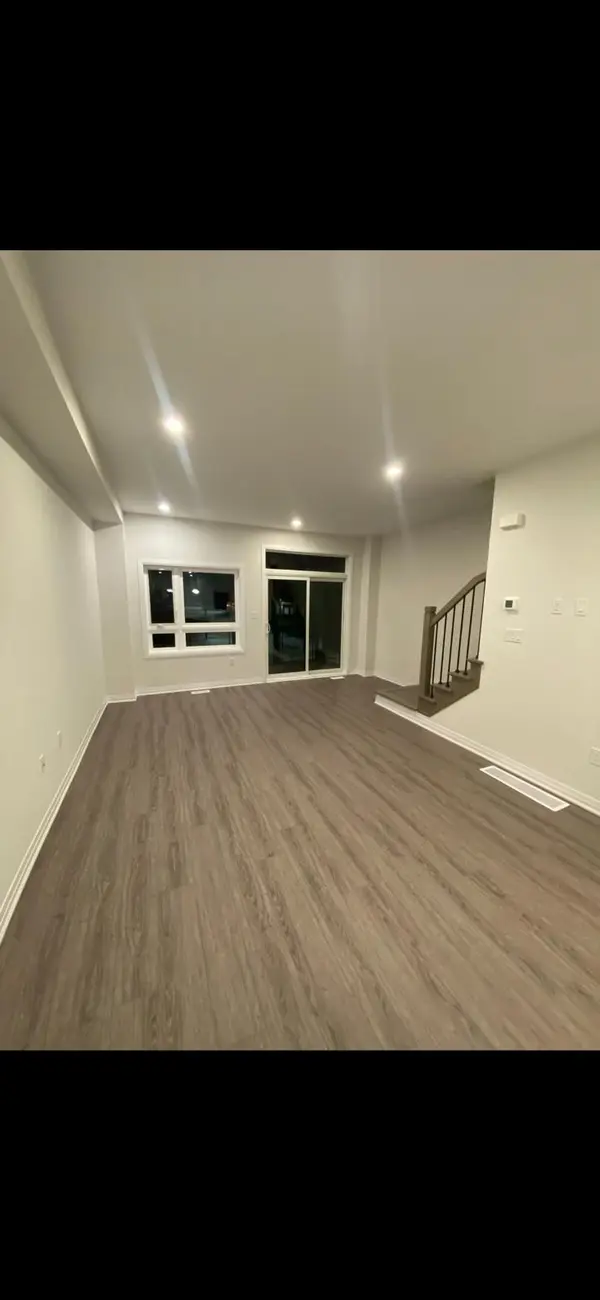 51 Sparrow AVE #10, Cambridge, ON N1T 2E2