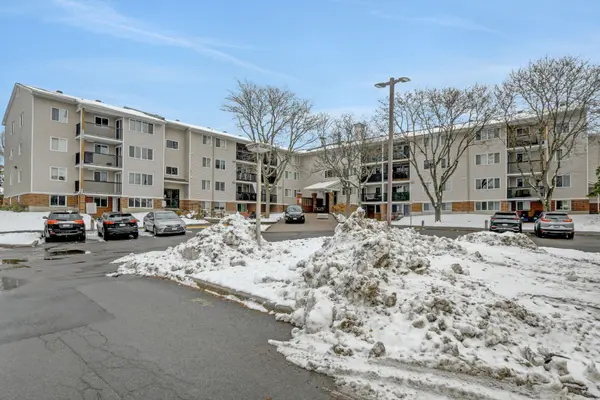 6532 Bilberry DR #112, Orleans - Convent Glen And Area, ON K1C 4N9