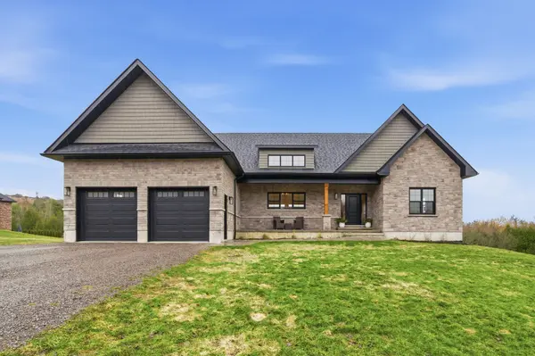 8 Archibald CT, Hamilton Township, ON K0K 1C0