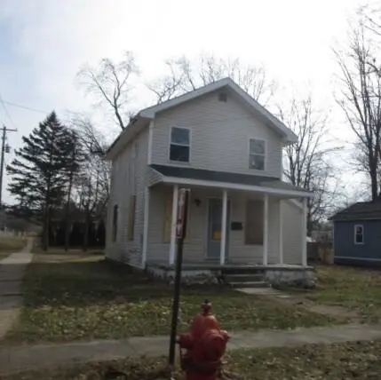 1200 4th ST, Three Rivers City, MI 49093