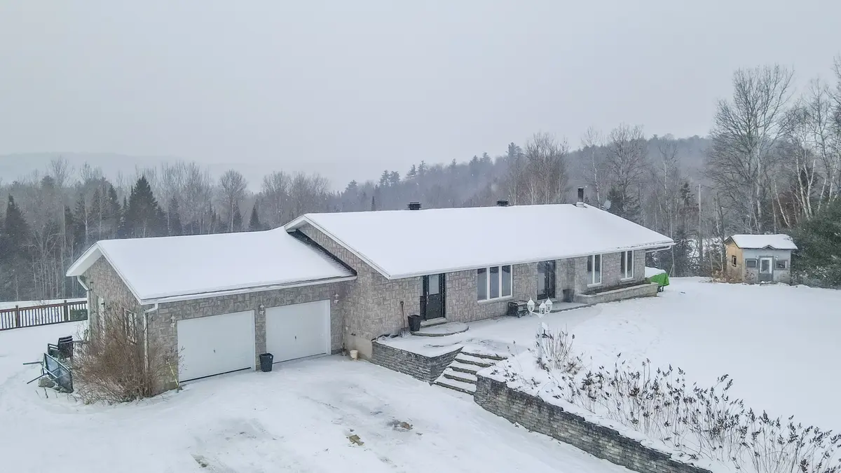 2112 Schutt RD, Brudenell, Lyndoch And Raglan, ON K0J 2E0