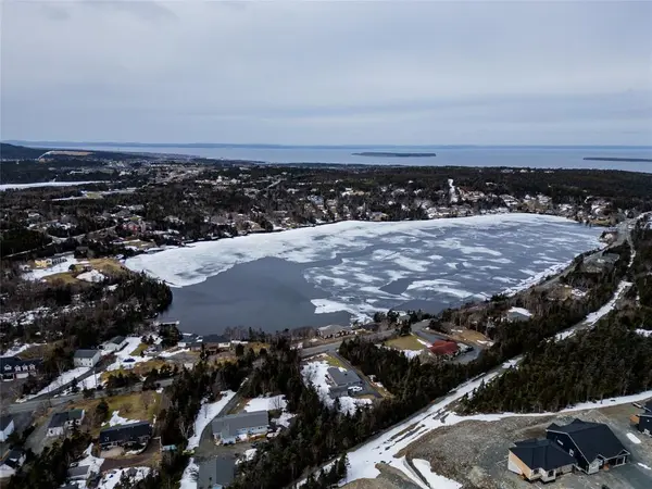 116 Sgt Donald Lucas Drive, Paradise, NL A1L 0W8