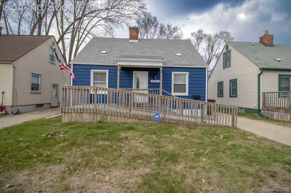 34294 Glover ST, Wayne, MI 48184