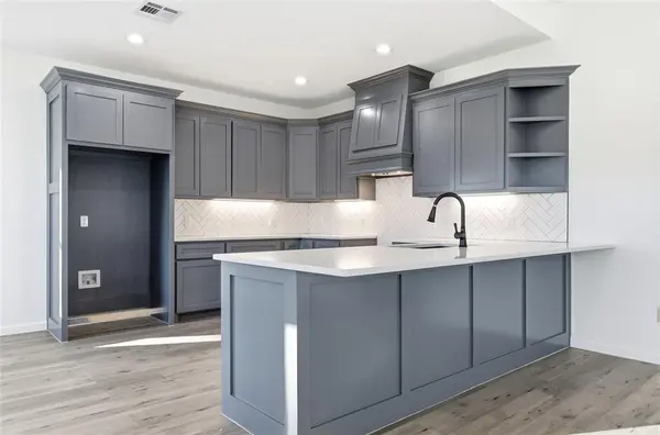 412 E Hunt Street, Bremond, TX 76629