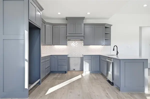 412 E Hunt Street, Bremond, TX 76629