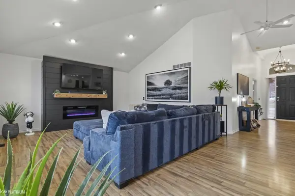 600 Cherry ST, Algonac, MI 48001