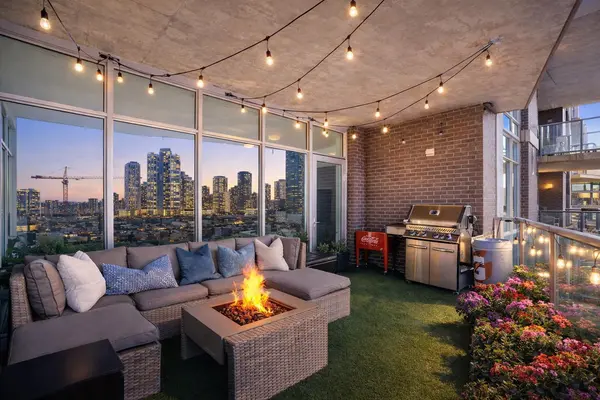 530 12 AVE SW #1301, Calgary, AB T2R 0B1