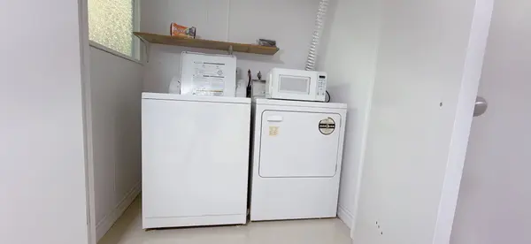 12 Daleena DR #BSMT, Toronto C13, ON M3A 2L7