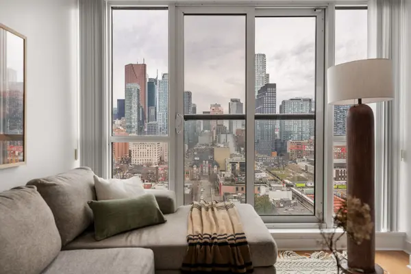 320 Richmond ST E #LPH13, Toronto C08, ON M5A 1P9