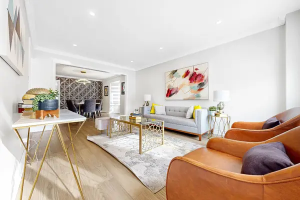 26 Wigston CT, Whitby, ON L1R 2B9