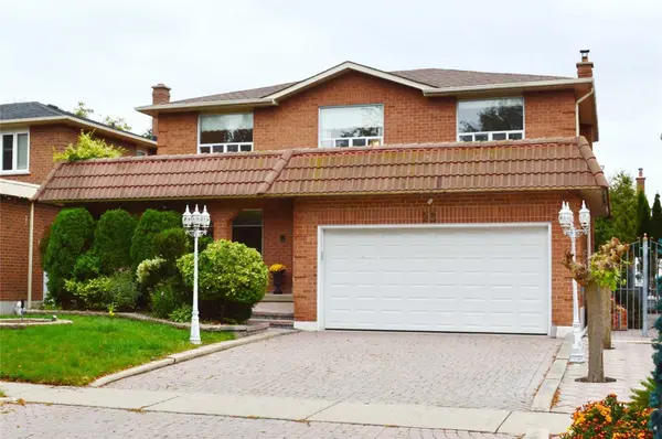 23 Arrowhead DR, Vaughan, ON L4L 4A4