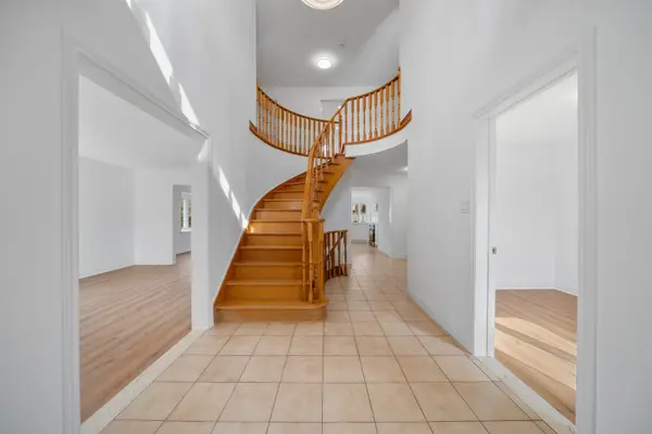 295 Fifth AVE, Vaughan, ON L4L 7A8