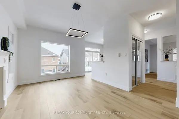 25 Bache AVE, Georgina, ON L4P 0C7