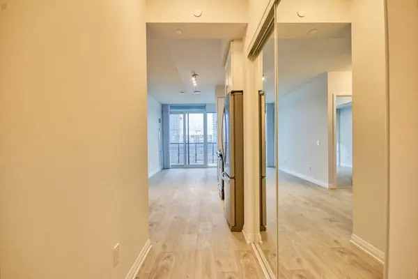 7895 Jane ST #310, Vaughan, ON L4K 2M7