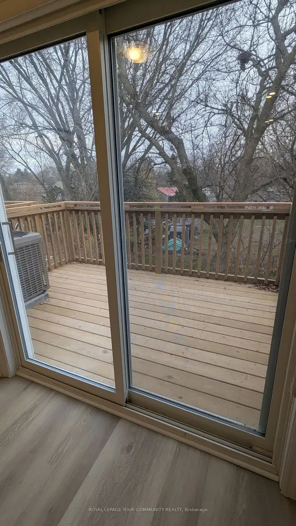 9 Biscayne BLVD #2nd Floor, Georgina, ON L4P 2C4