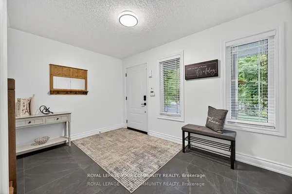 135 Huronwoods DR, Oro-medonte, ON L0K 1E0