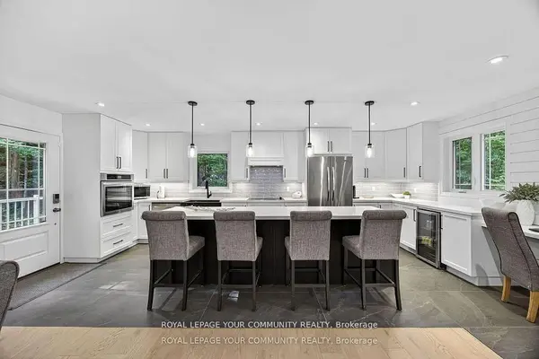 135 Huronwoods DR, Oro-medonte, ON L0K 1E0