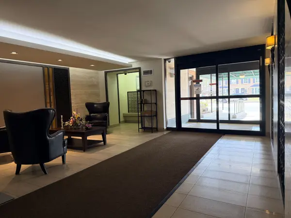 1415 Ghent AVE #705, Burlington, ON L7S 1X4