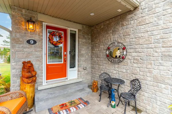 9 Webb CIR, Dysart Et Al, ON K0M 1S0