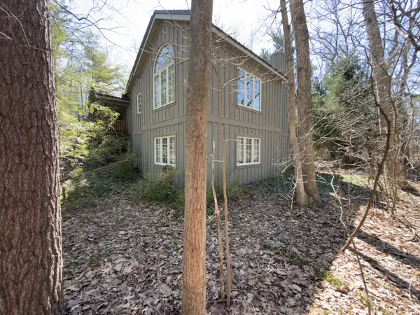 10297 Dogwood CRES, Lambton Shores, ON N0M 1T0