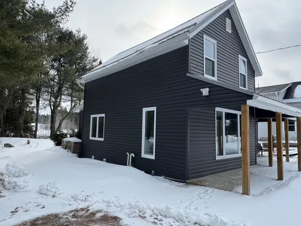 42 King William ST, Kearney, ON P0A 1M0